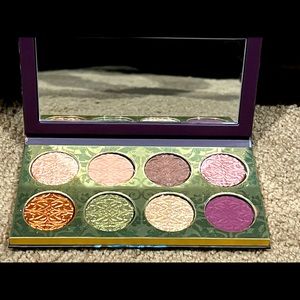 MAC Feast Your Eyes palette